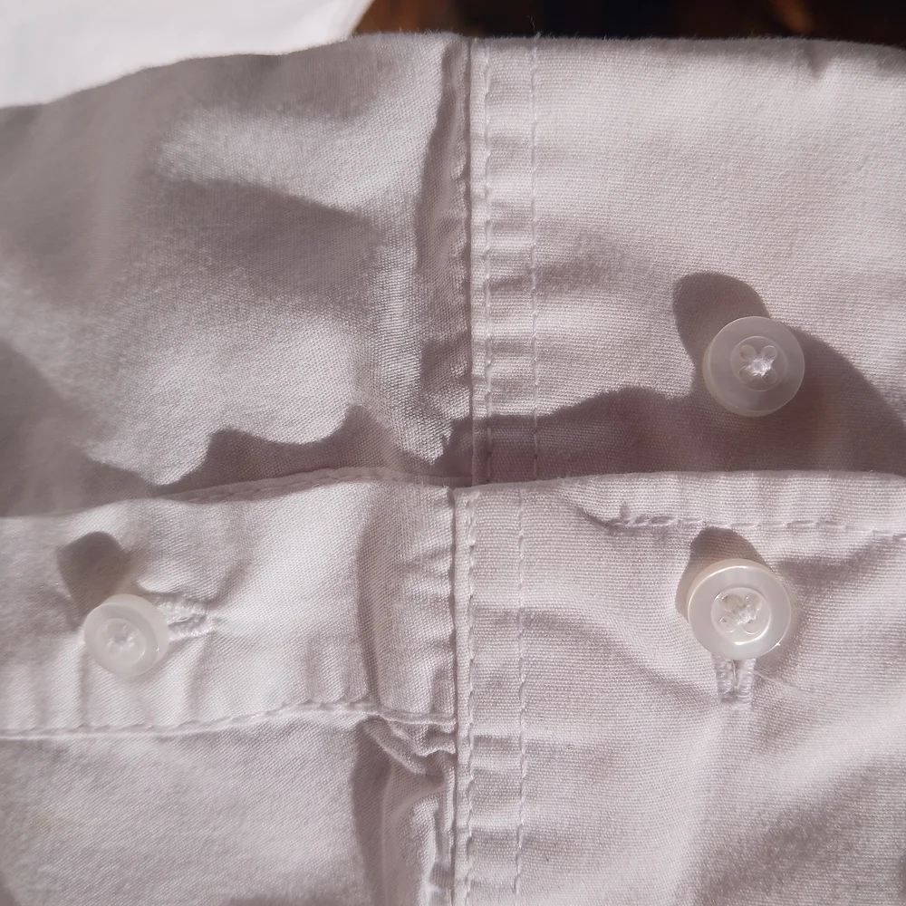 Van Heusen White Button-Up Shirt Size 12 Boys